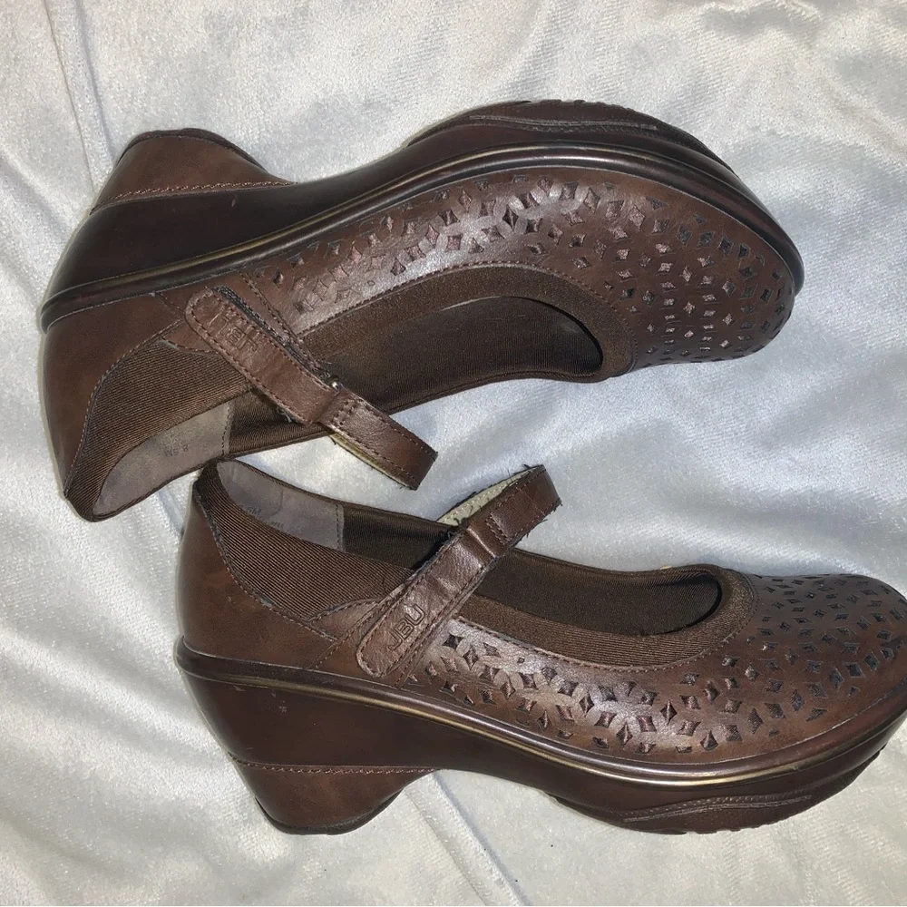 JBU Jambi Brown alicante Mary Jane laser cut Heels size 8.5 double layer vegan - Picture 7 of 8